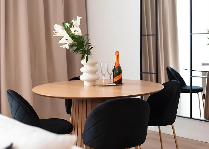 Flatbook - City Center Apartments Granaria I